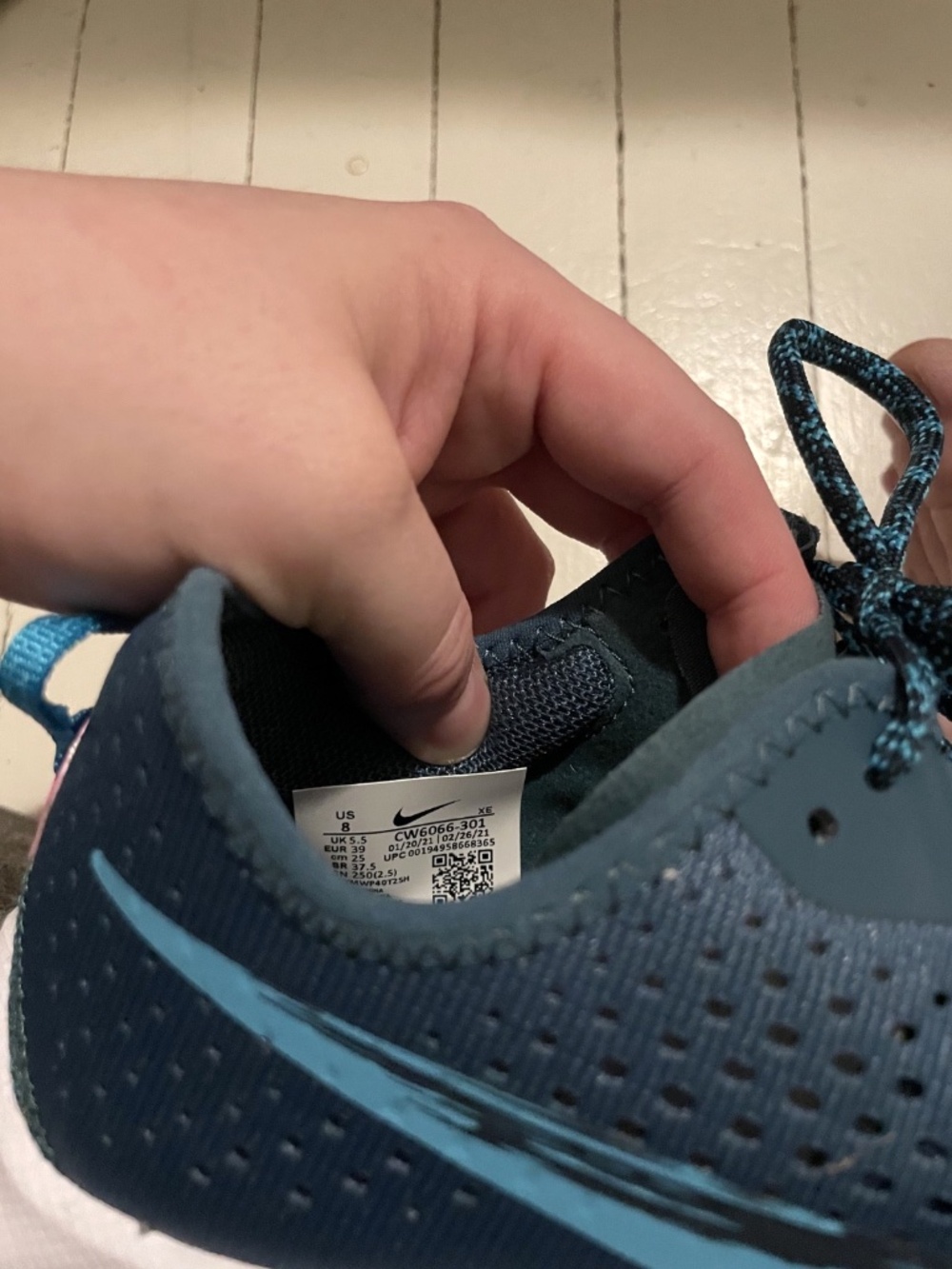 NWOT Never Worn Women's Nike Air Zoom Trail Terra Kiger Blue and Pink Size 8 - Picture 2 of 6